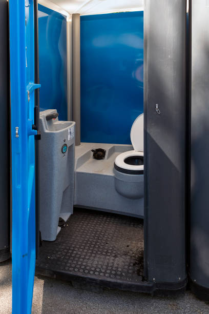Best Portable restroom trailer rental  in Mabank, TX